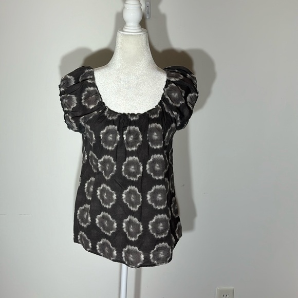 J Crew Gray Short Sleeve Top Medium - Picture 1 of 5